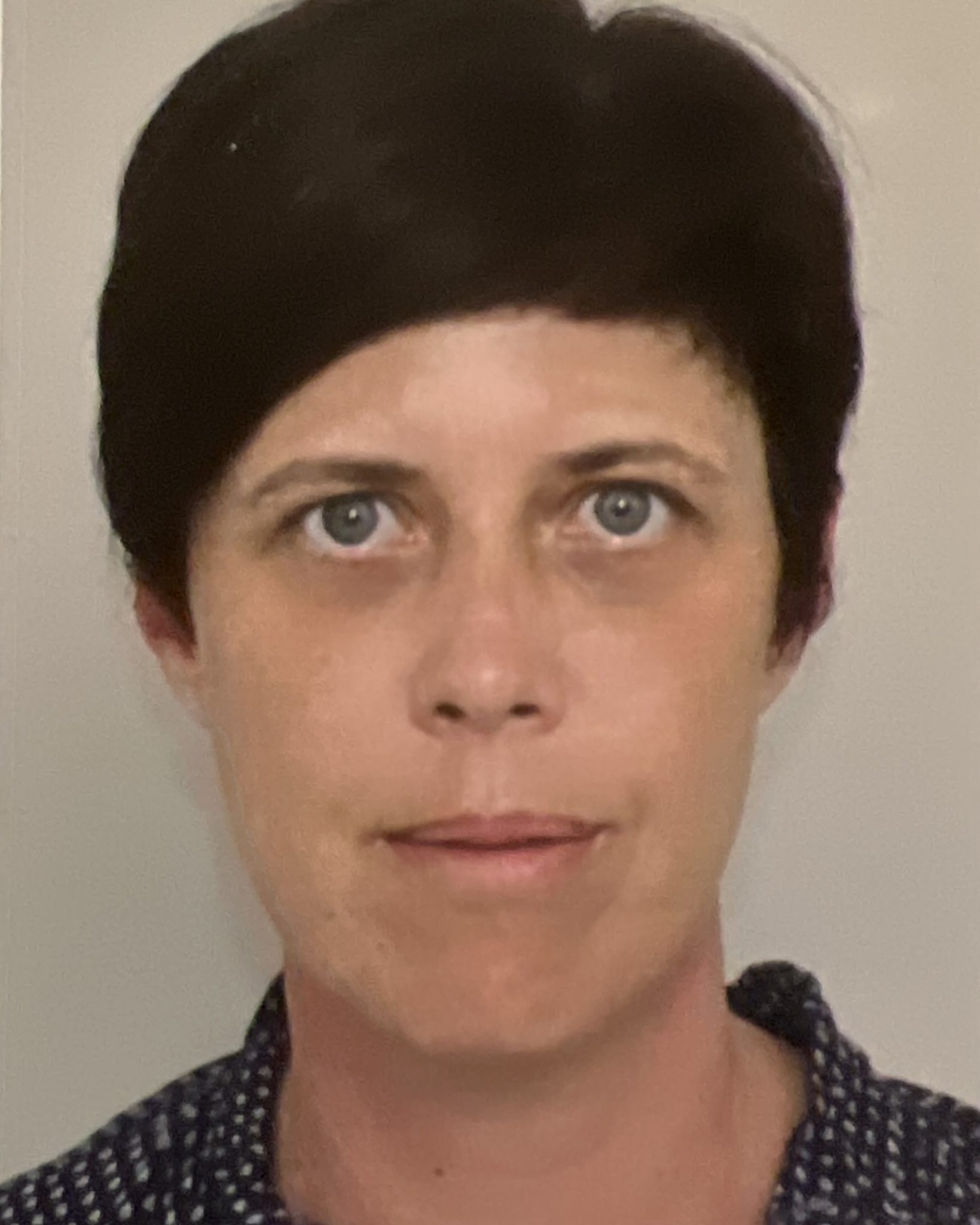 Sandra Hollensteiner